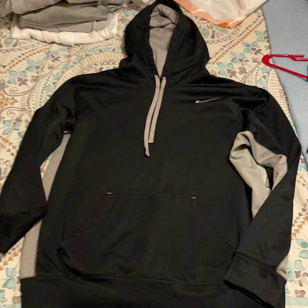 Nike black/gray hoodie Therma fit size large